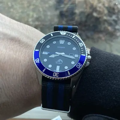 Casio MDV-106 (Duro)