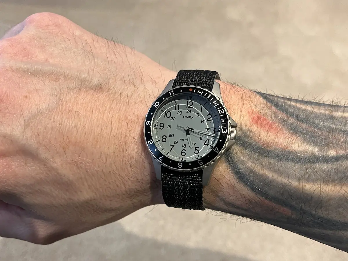Timex Navi Ocean on black reversable strap